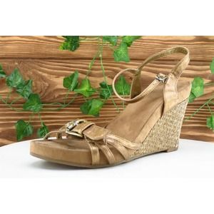 Aerosoles Sz 9.5 M Gold Ankle Strap Synthetic Women‎ Sandals